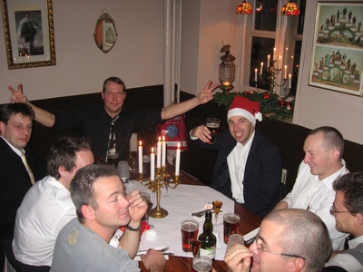 Alle samlet til julefrokosten 2007